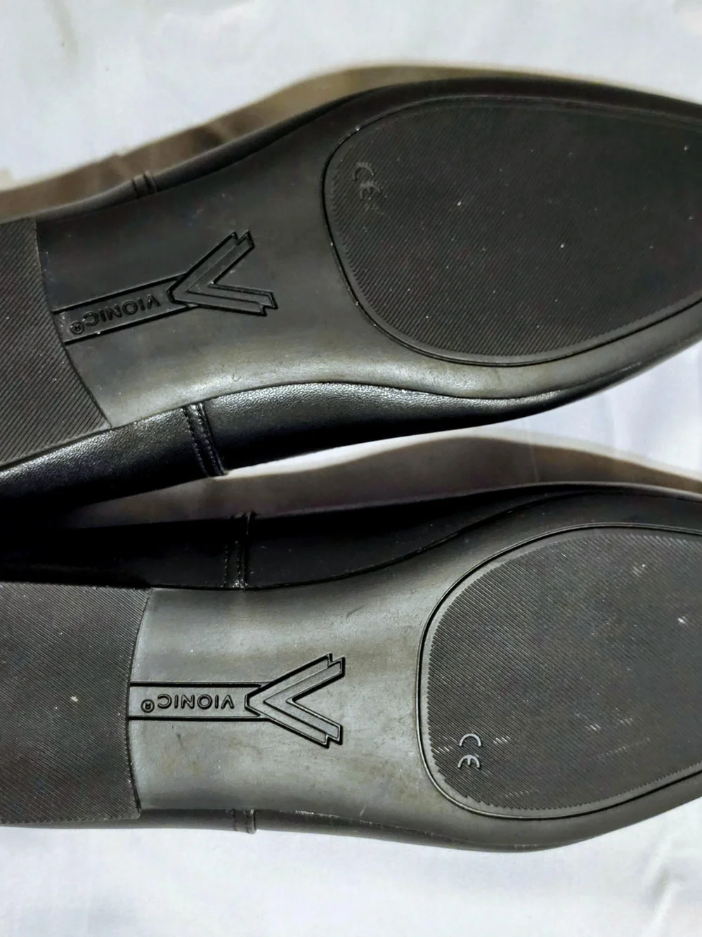 Vionic Orinda Square Toe Black Leather Ballet Flats   Size 9.5 Wide